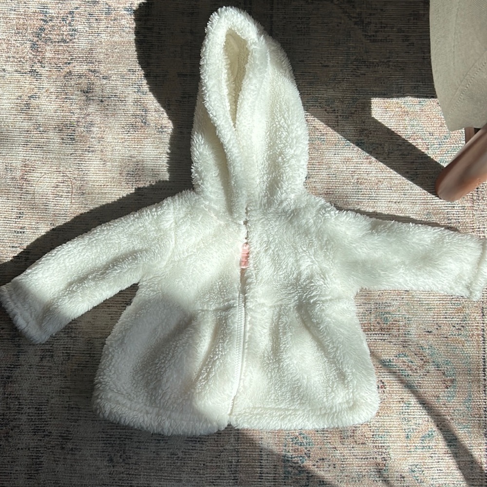 Cozy white Sherpa